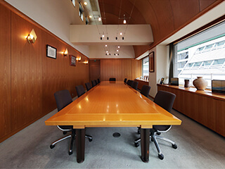 西岡弘英社 本社会議室
