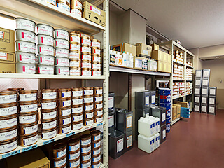 西岡弘英社 本社倉庫